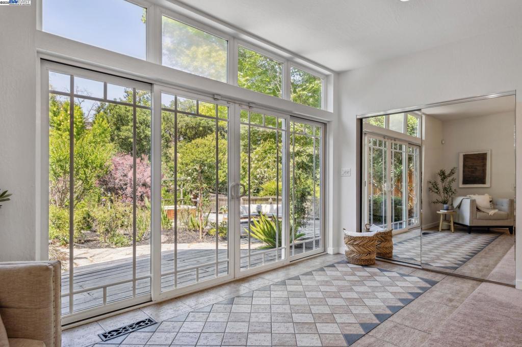 BURTON VALLEY - Residential