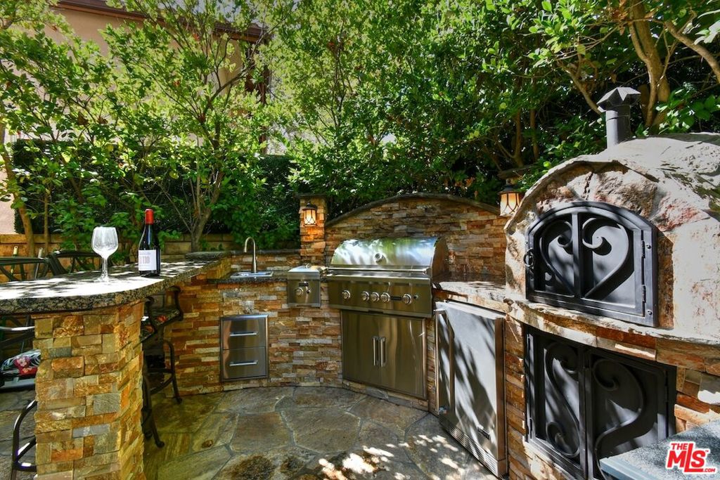 El Encanto - Residential