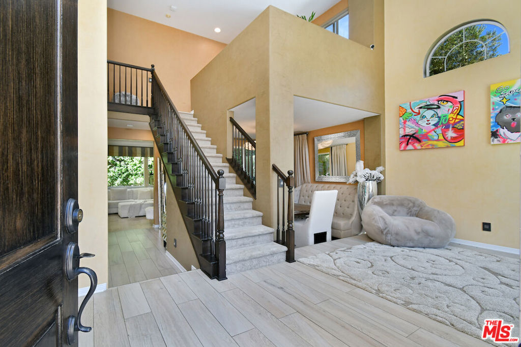 El Encanto - Residential