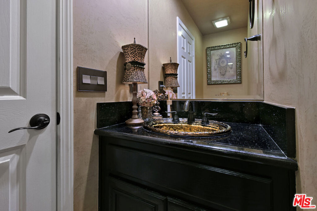 El Encanto - Residential