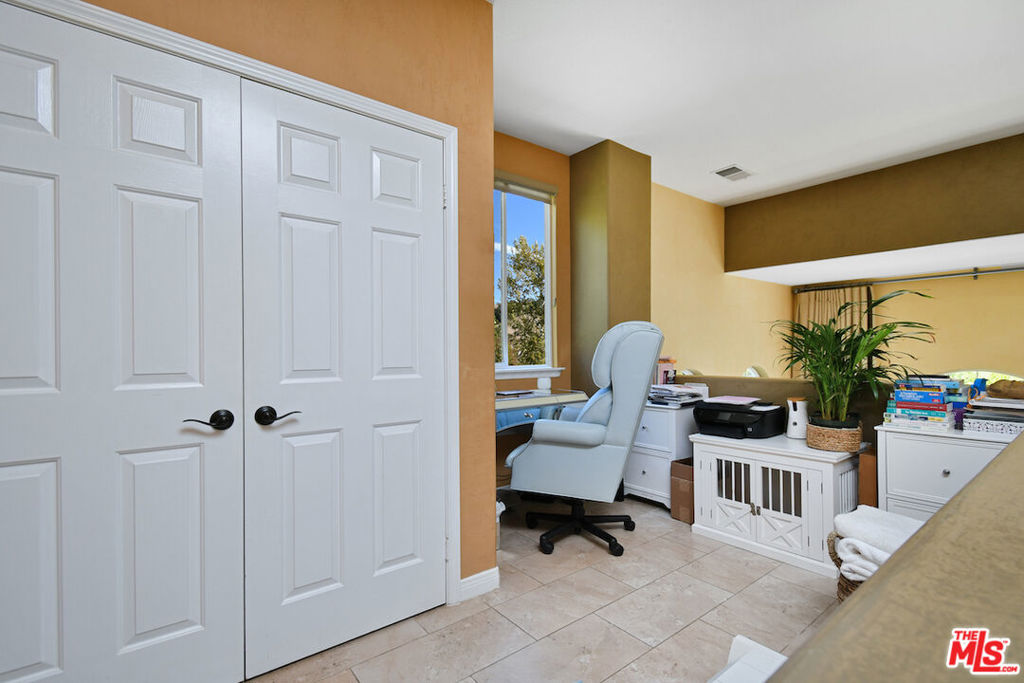 El Encanto - Residential