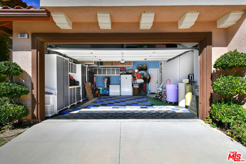 El Encanto - Residential