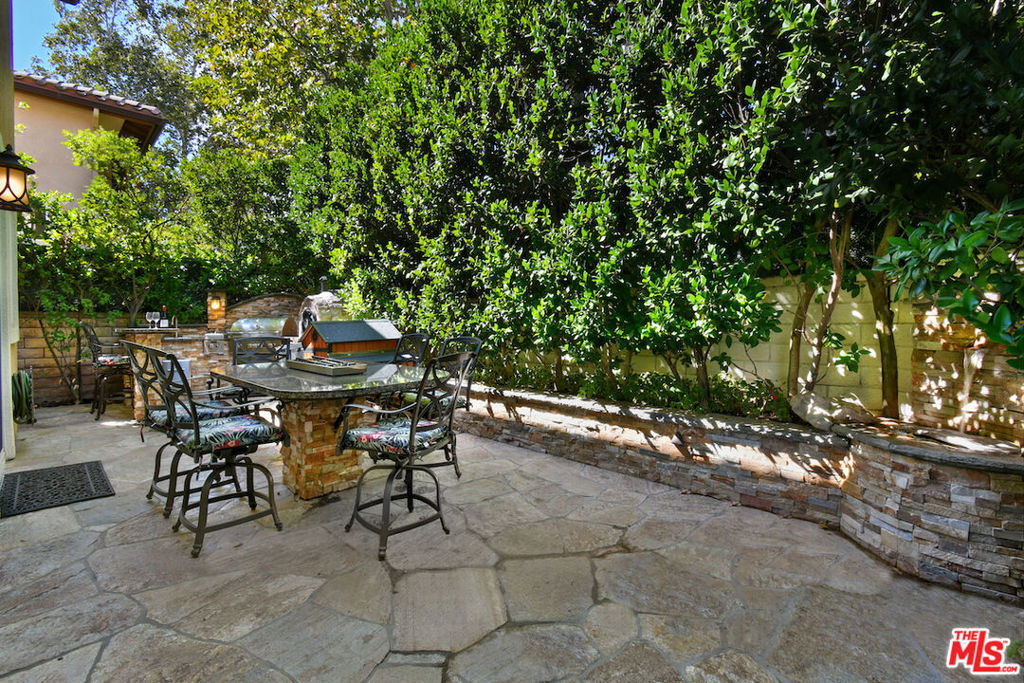 El Encanto - Residential