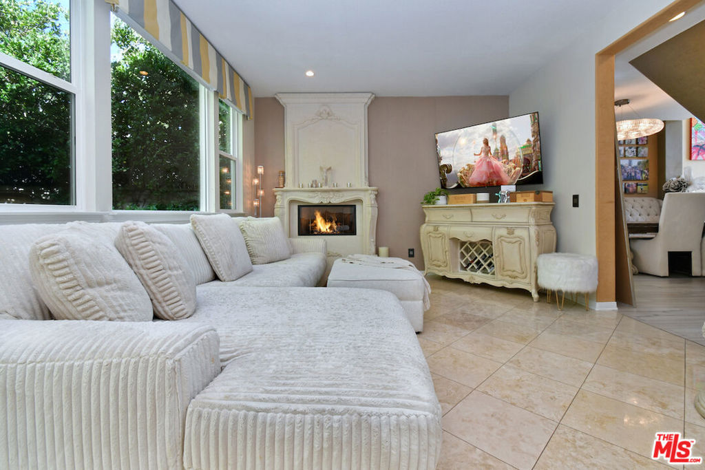 El Encanto - Residential