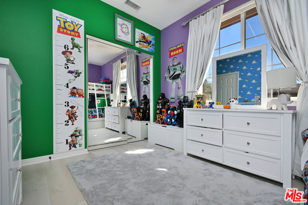 El Encanto - Residential