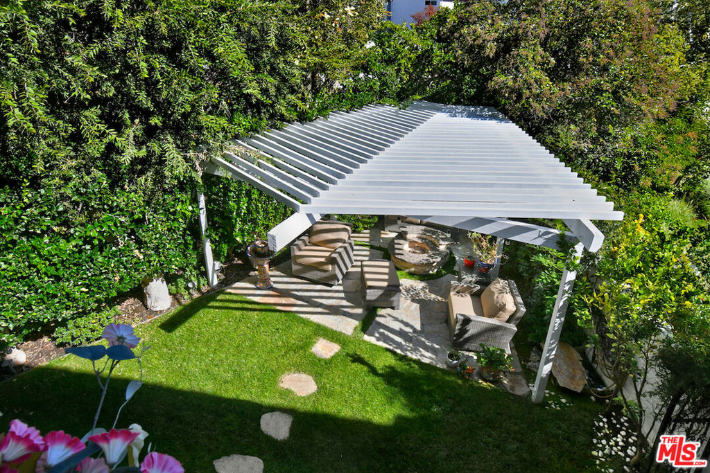 El Encanto - Residential