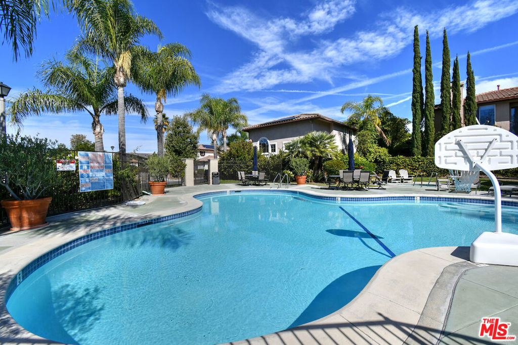 El Encanto - Residential