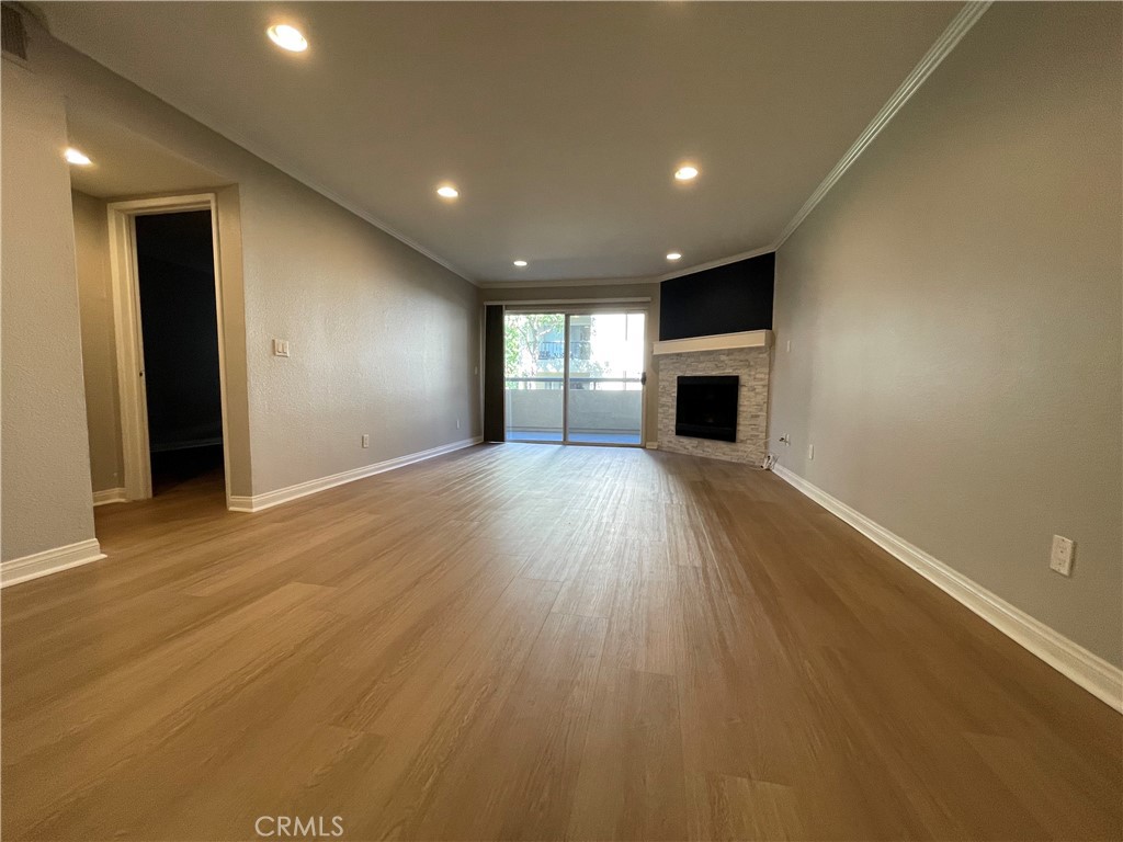 21520 Burbank Boulevard 116