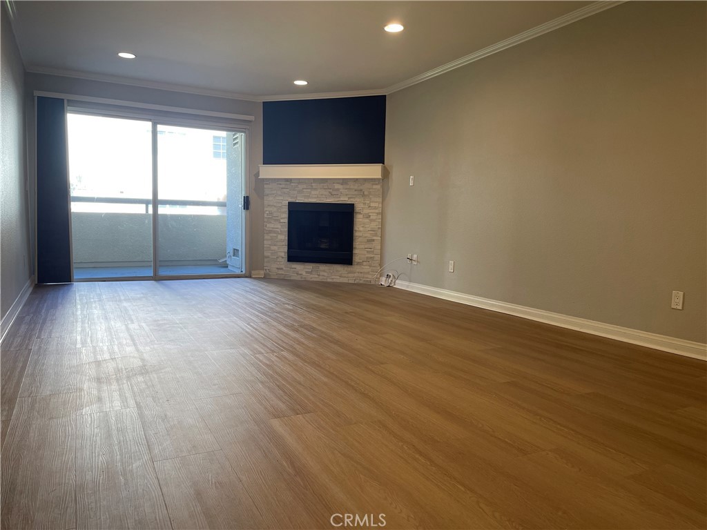 21520 Burbank Boulevard 116