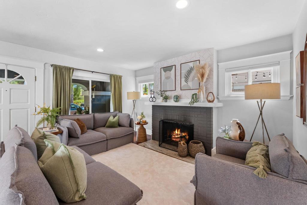 4736 Kensington Drive