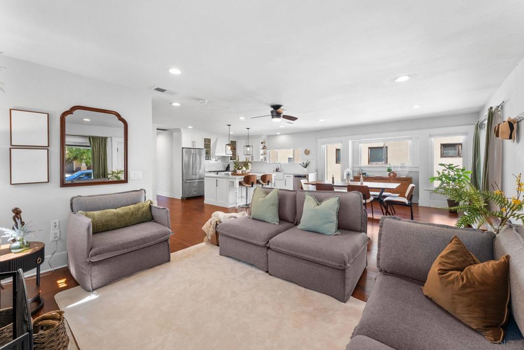 4736 Kensington Drive