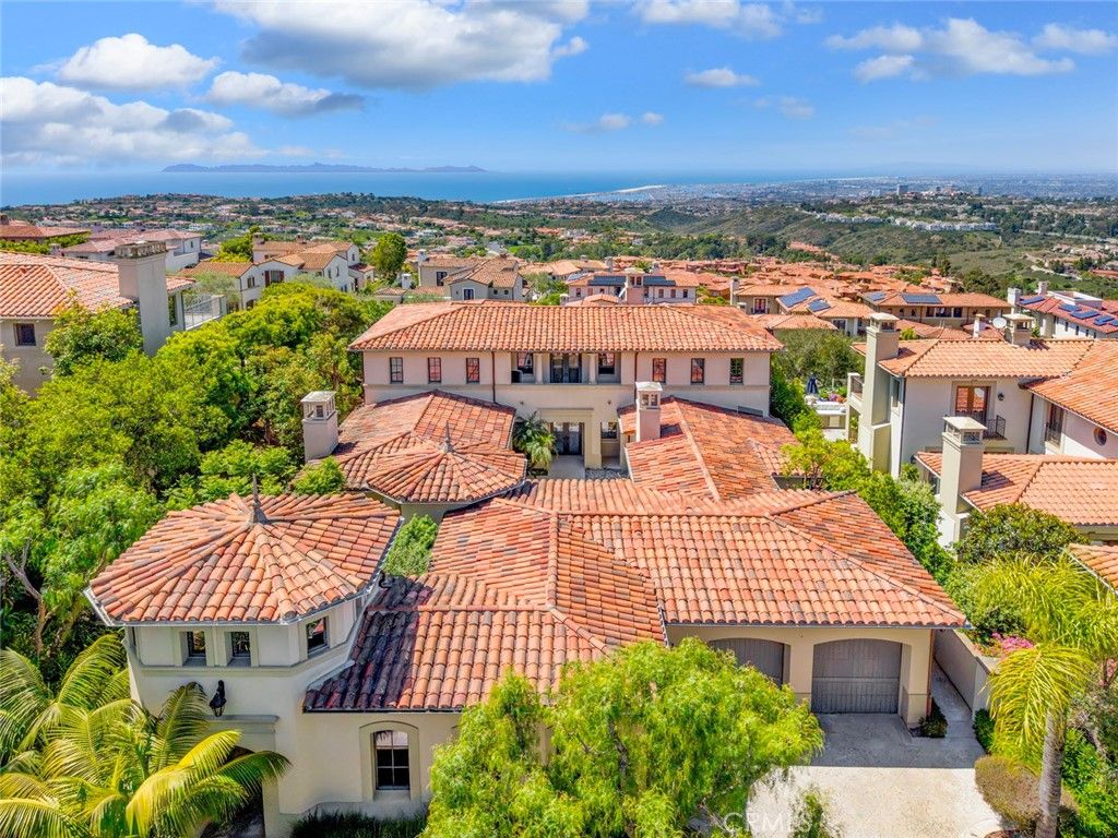 Photo of 12 Via Giada, Newport Coast, CA 92657 (MLS # OC26104120)