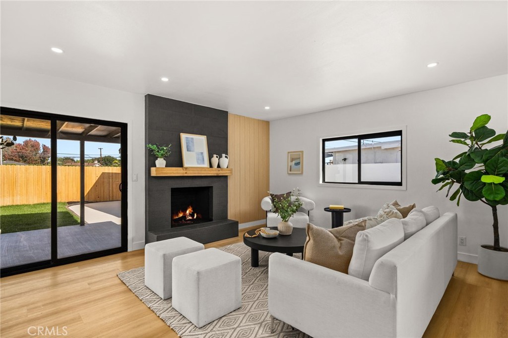 Los Altos/North of Fwy (LNF) - Residential