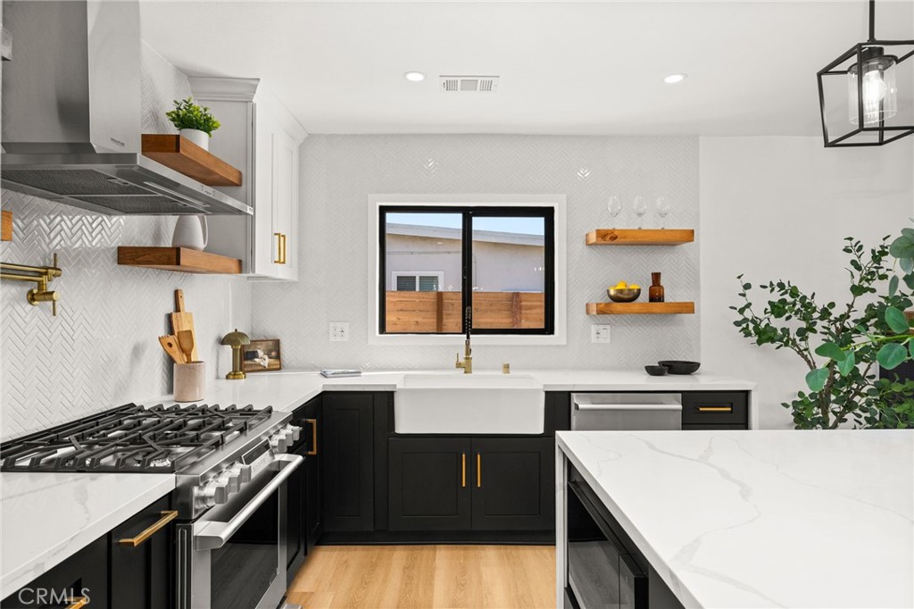 Los Altos/North of Fwy (LNF) - Residential