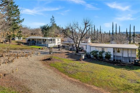 Photo of 13660 Eastlake Drive, Clearlake, CA 95422 (MLS # LC26077564)