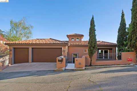 Photo of 6611 Elverton Dr DR, Oakland, CA 94611 (MLS # 41135594)