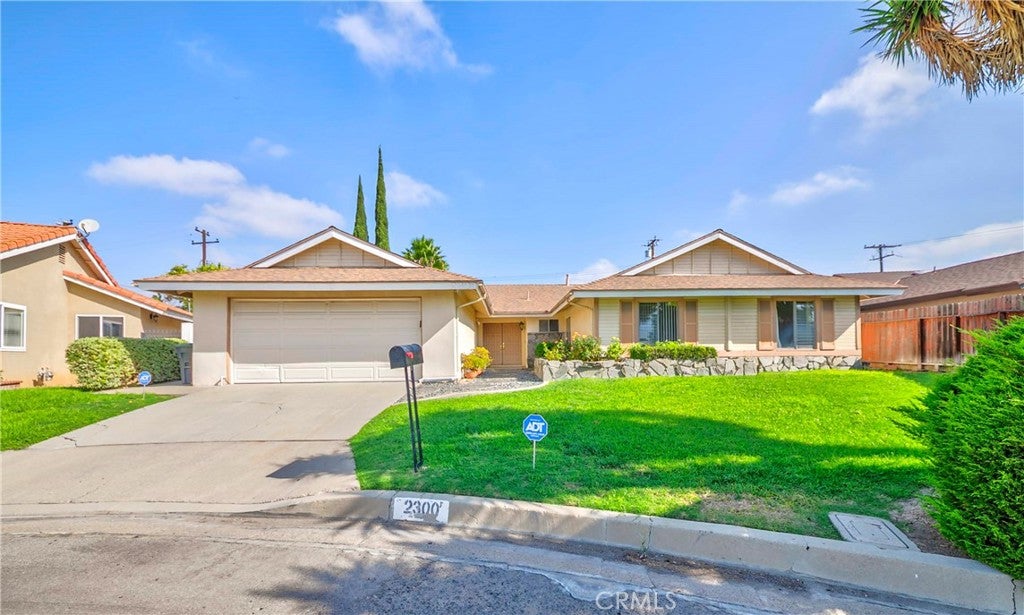 2300 Camino Escondido