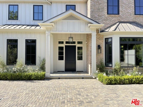 Photo of 12730 Hanover Street, Los Angeles, CA 90049 (MLS # 26993621)
