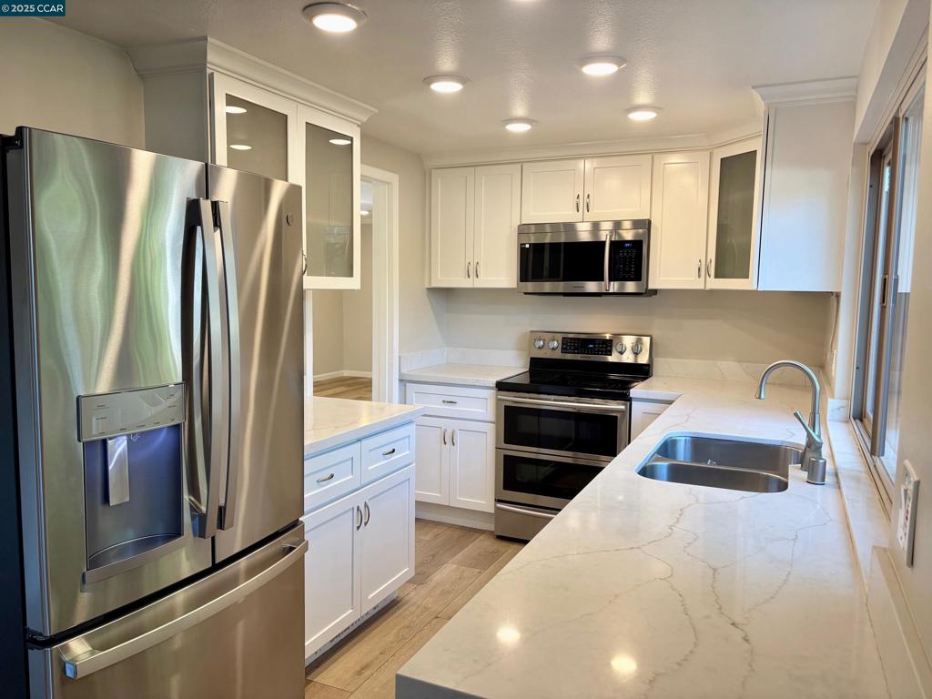 COUNTRYWOOD - Residential