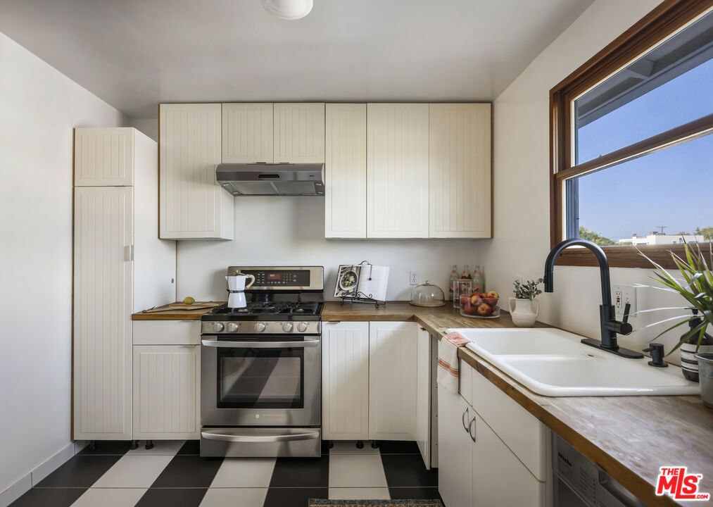 Picfair Village - Residential