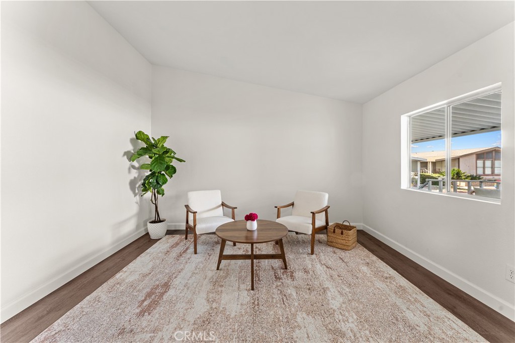 1456 E Philadelphia 109