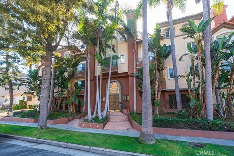Photo of 7100 La Tijera Boulevard, Los Angeles, CA 90045 (MLS # SB26131908)