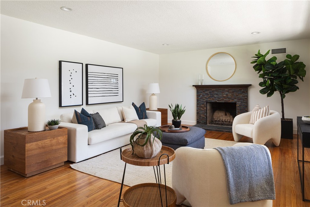 13422 Flint Drive