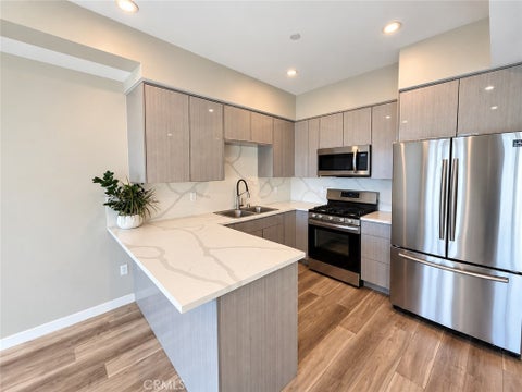 Photo of 7018 Alabama AVE, Canoga Park, CA 91303 (MLS # SR26233023)