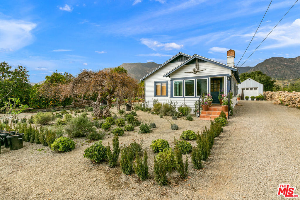 828 985 Fordyce Rd & 2561 Grand Avenue