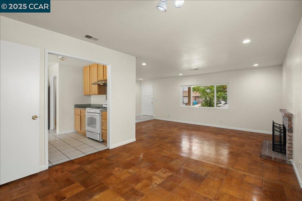 AMERICAN CANYON - Residential