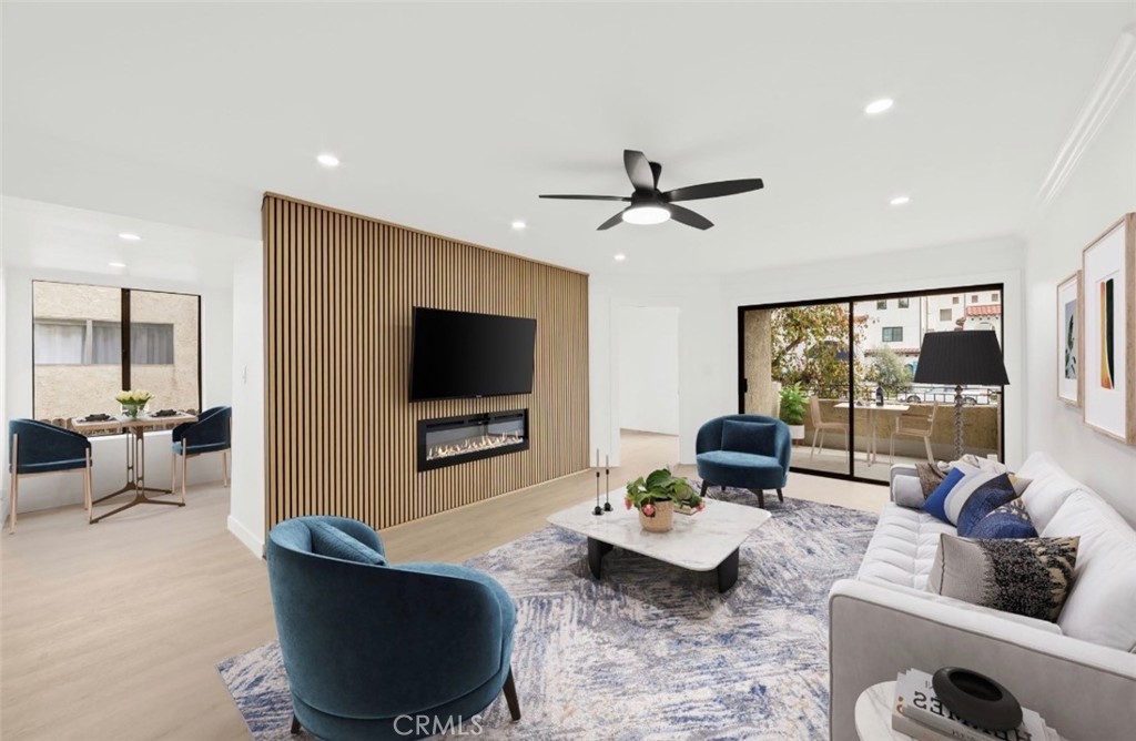 5009 Woodman Avenue 113