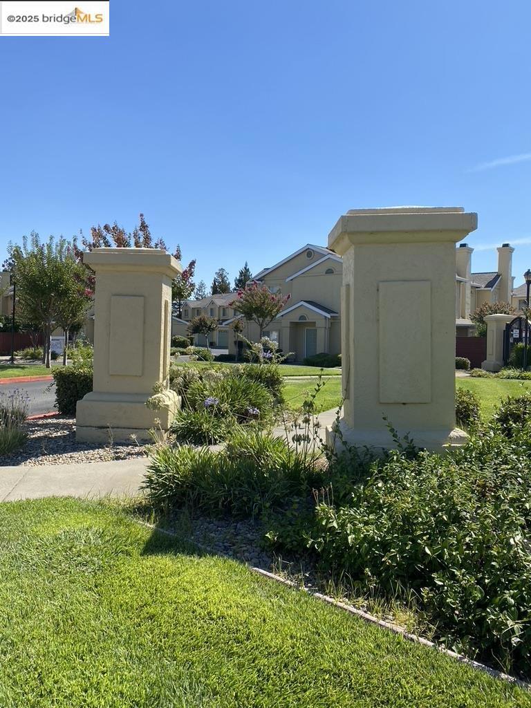 SOUTHBRIDGE - Residential