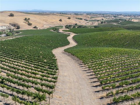 Photo of 5790 Hog Canyon Road, San Miguel, CA 93451 (MLS # NS25180136) Photo of 5790 Hog Canyon Road, San Miguel, CA 93451 (MLS # NS25180136)