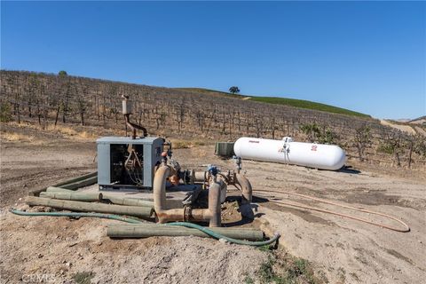 Tiny photo for 5790 Hog Canyon Road, San Miguel, CA 93451 (MLS # NS25180136)