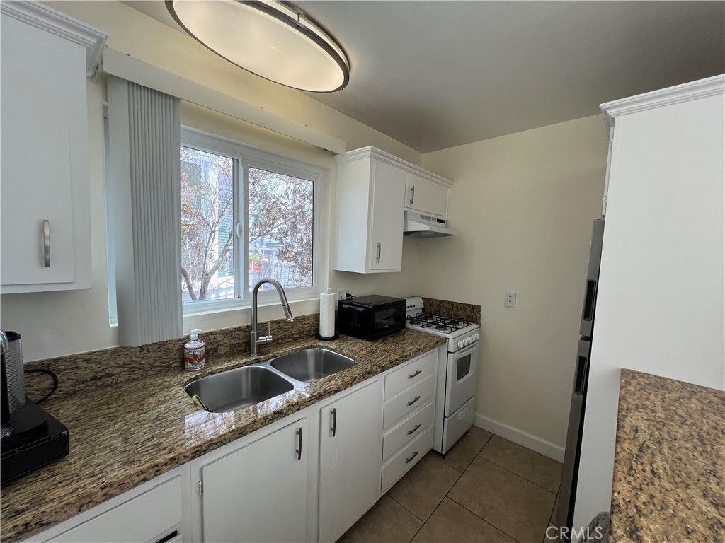 Custom - Residential Lease