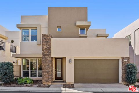 808 Beacon Irvine CA 92618