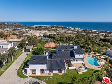 Photo of 3453 Coast View Drive, Malibu, CA 90265 (MLS # 25588005) Photo of 3453 Coast View Drive, Malibu, CA 90265 (MLS # 25588005)