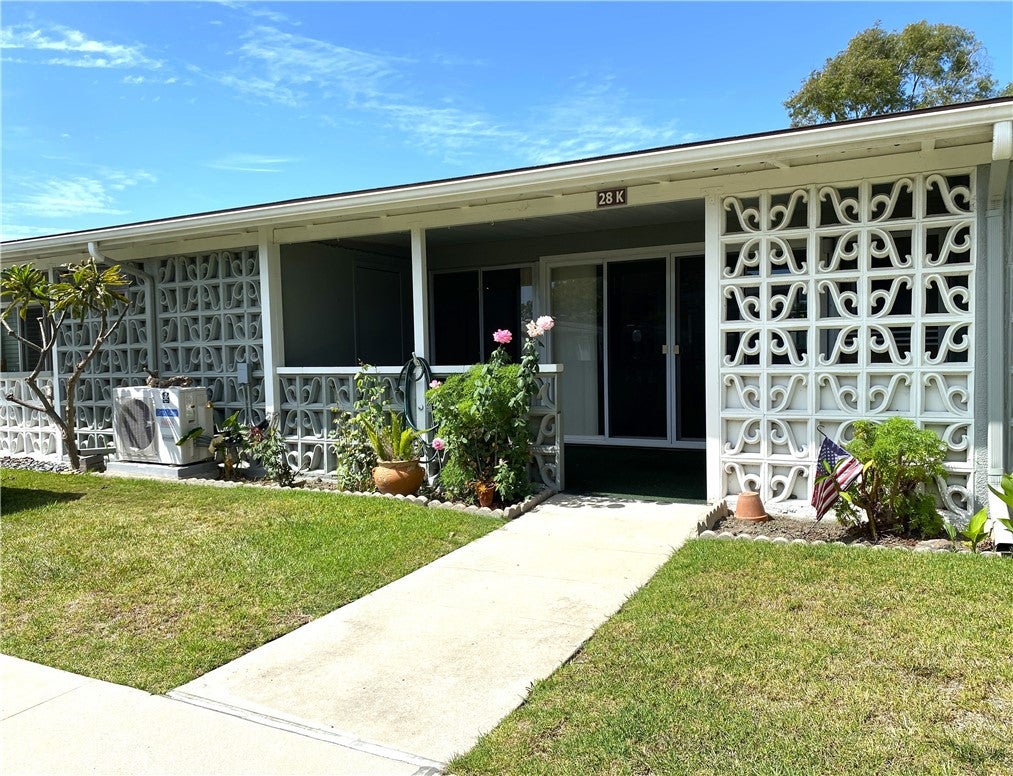 Photo of 13681 St. Andrews Dr., M1-28K DR, Seal Beach, CA 90740 (MLS # PW26177282)