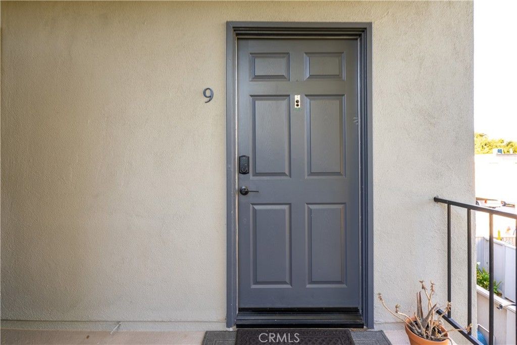 Photo of 6041 Fountain Park Street #9, Woodland Hills, CA 91367 (MLS # SR25194760)