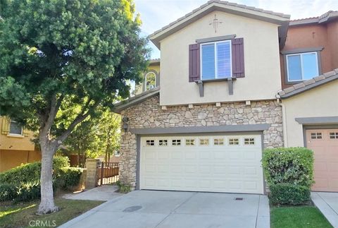 Photo of 25628 Via Ventana, Valencia, CA 91381 (MLS # SR26067465)