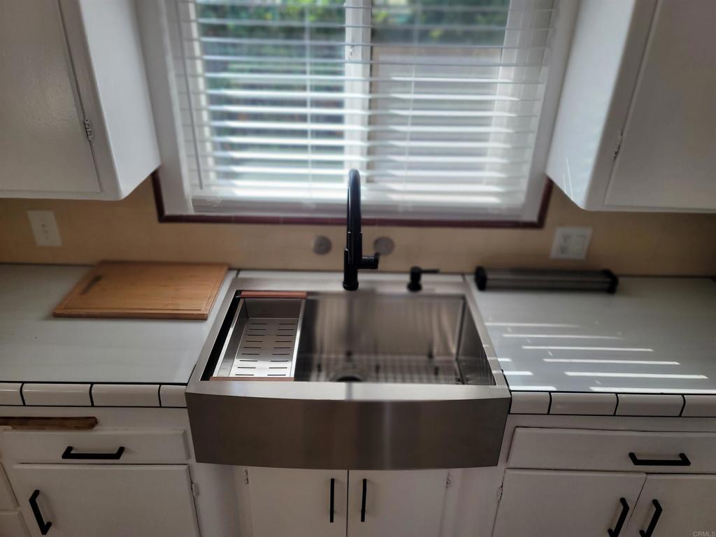 4064 National Avenue