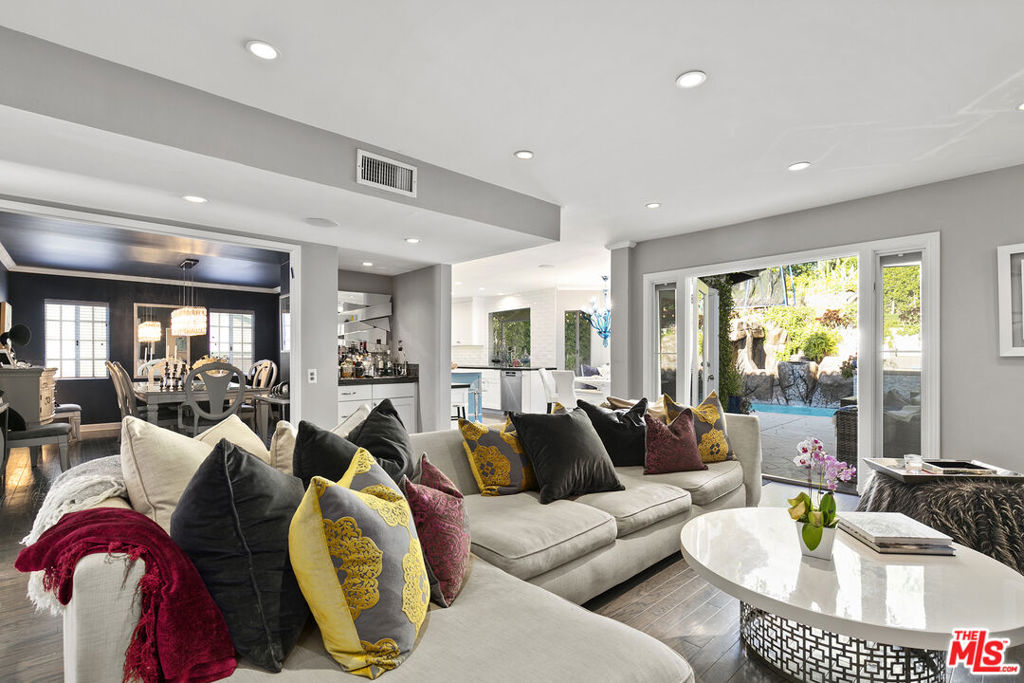 5176 Don Pio Drive