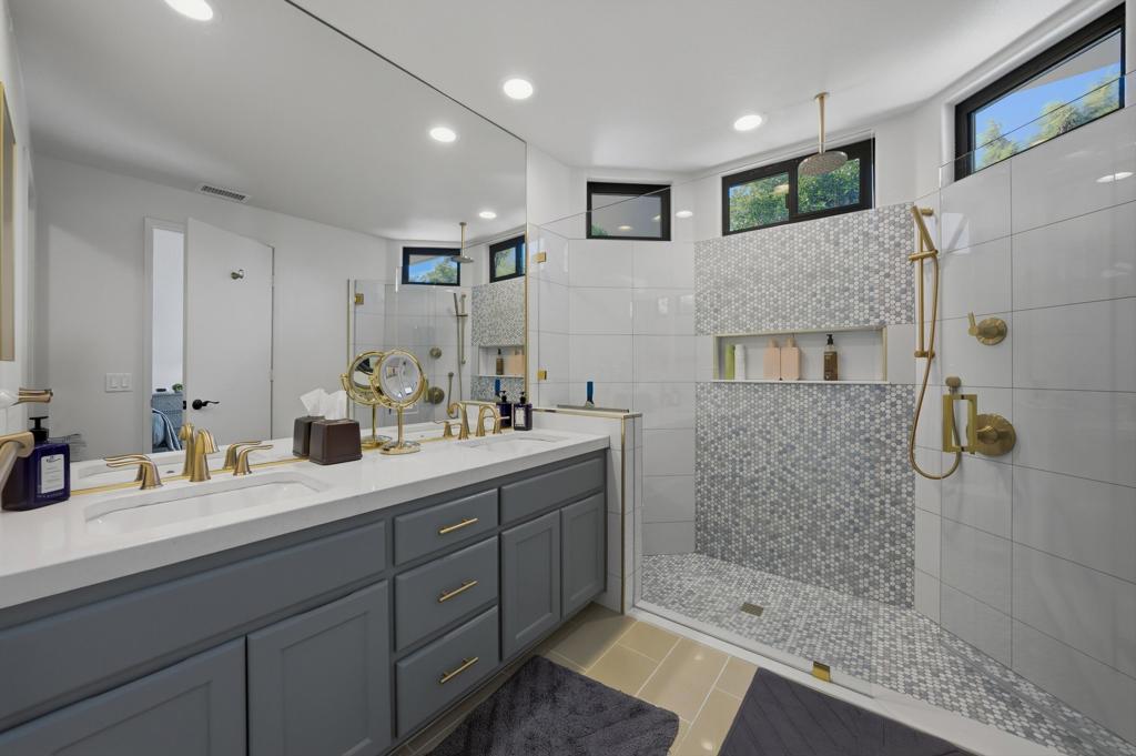 PGA Stadium - Residential