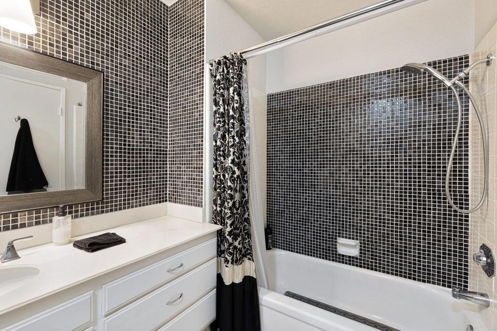 Monterey Country Clu - Residential Lease
