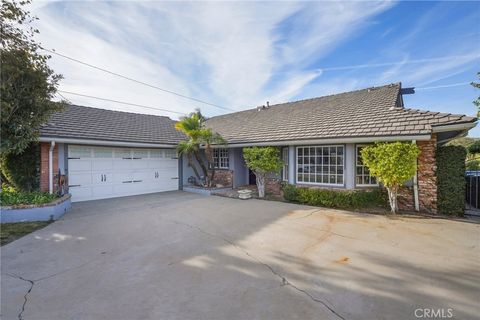 Photo of 12281 Woodley Avenue, Granada Hills, CA 91344 (MLS # SR26059297)