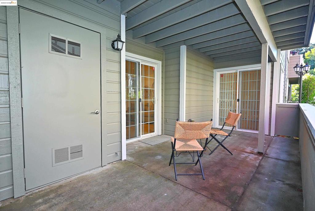 SHADOW WOODS - Residential