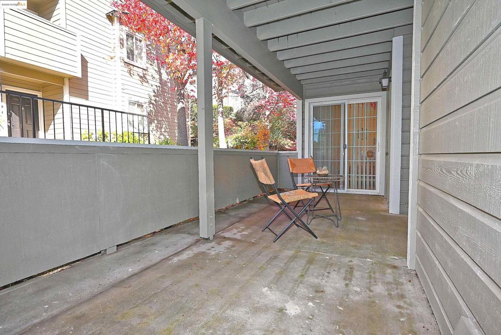 SHADOW WOODS - Residential