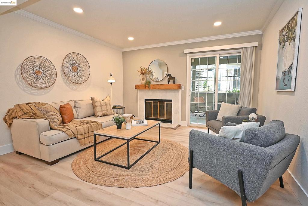 550 Canyon Oaks Dr A