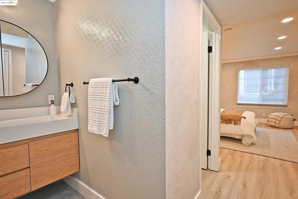 SHADOW WOODS - Residential