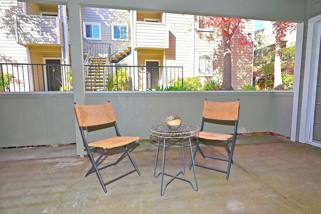 SHADOW WOODS - Residential